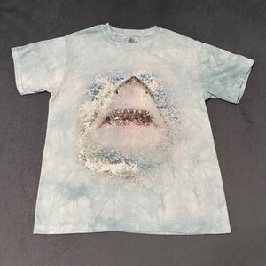 The Mountain Shark Sea Quest Light Blue Short Sleeve Graphic Tee Unisex Size S